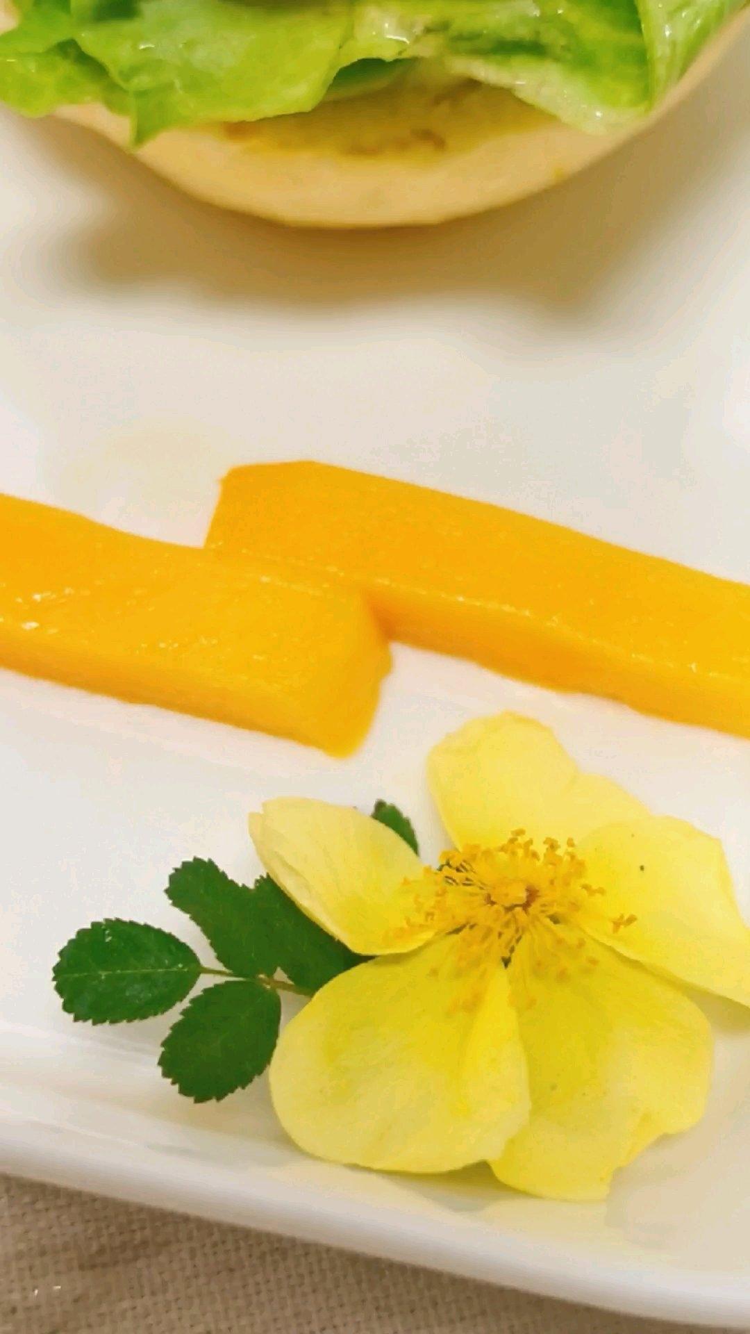 黄灿灿的芒果花