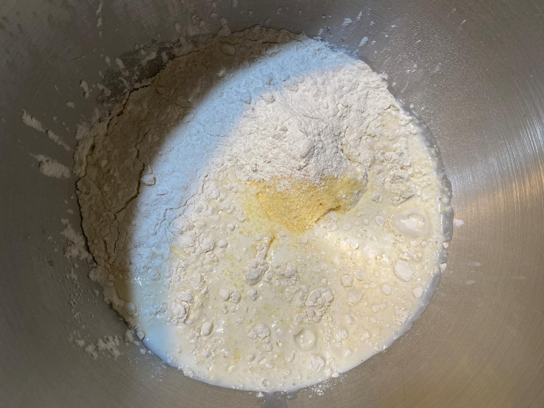 纯奶手撕吐司的做法 步骤1