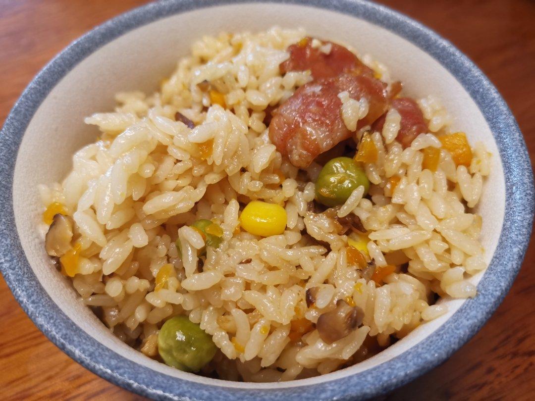 懒人必备～电饭煲腊肠焖饭