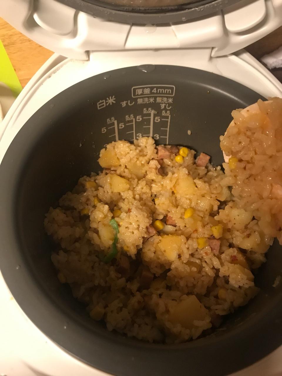 土豆焖饭（电饭锅版）