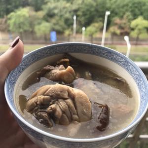 宿舍版姬松茸茶树菇鸡汤的做法 步骤8