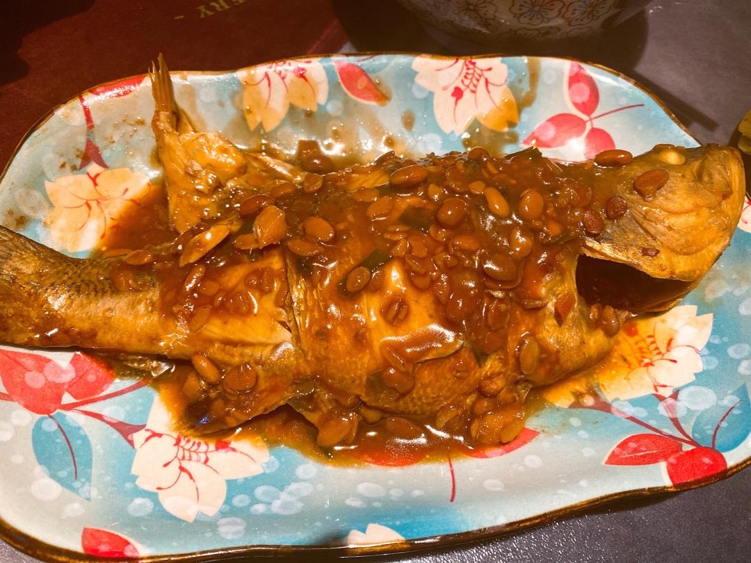 黄豆酱焖鱼