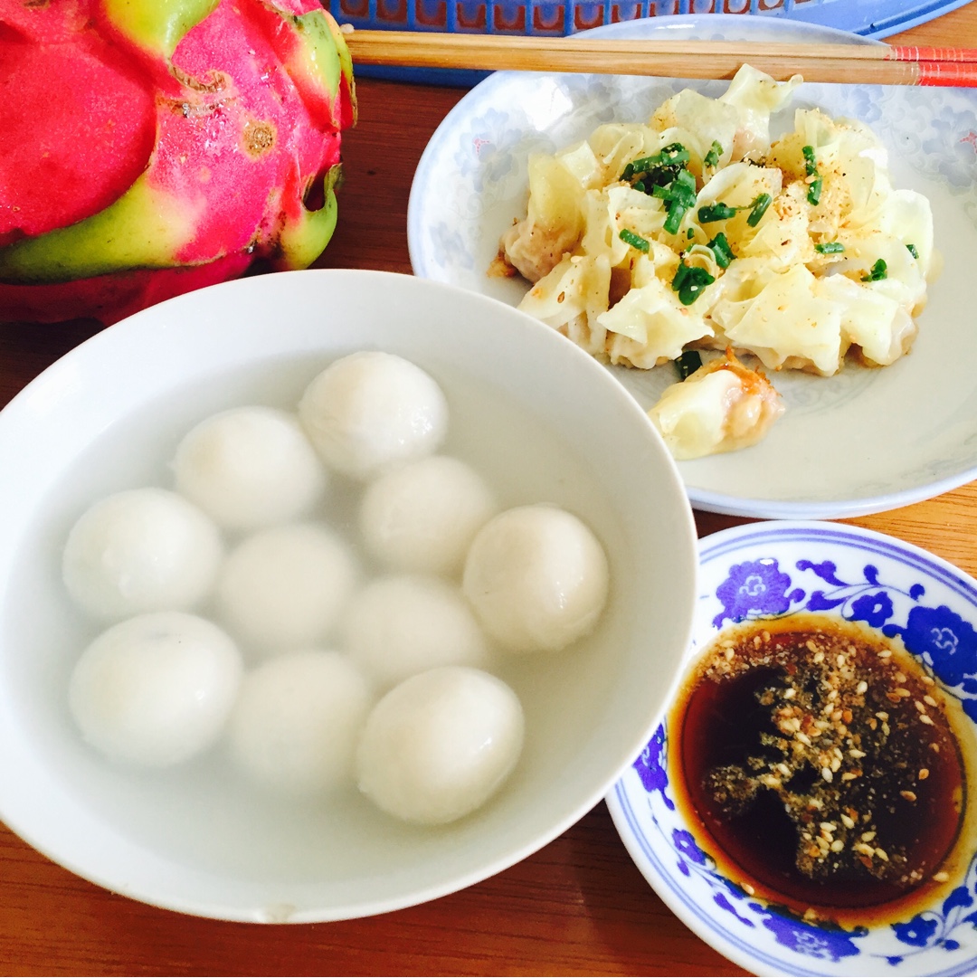 独居食趣-生煎小馄饨