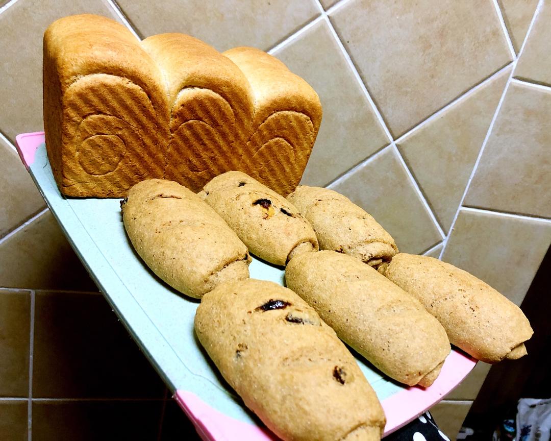 健身食谱-复杂碳水化合物-全麦面包