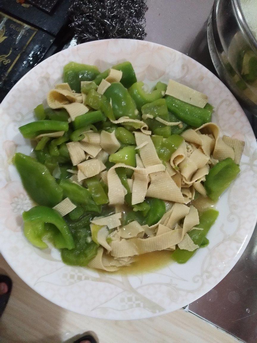 尖椒干豆腐