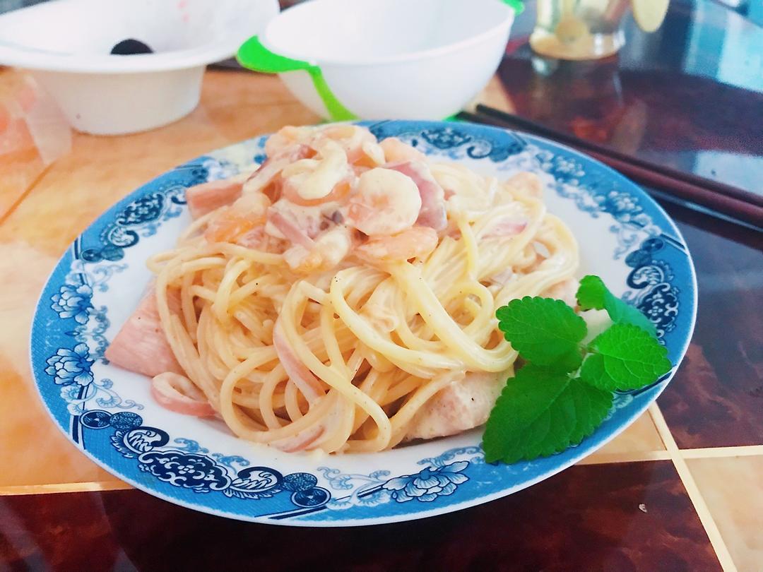 奶油大虾培根意粉