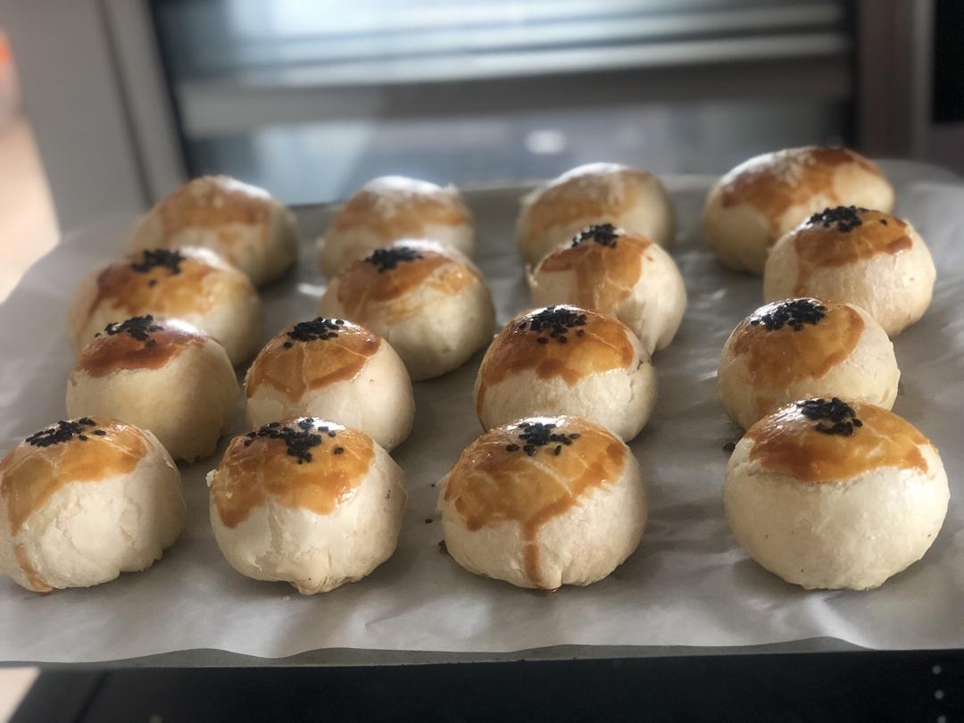 蛋黄酥酥酥（超级奶香黄油版）