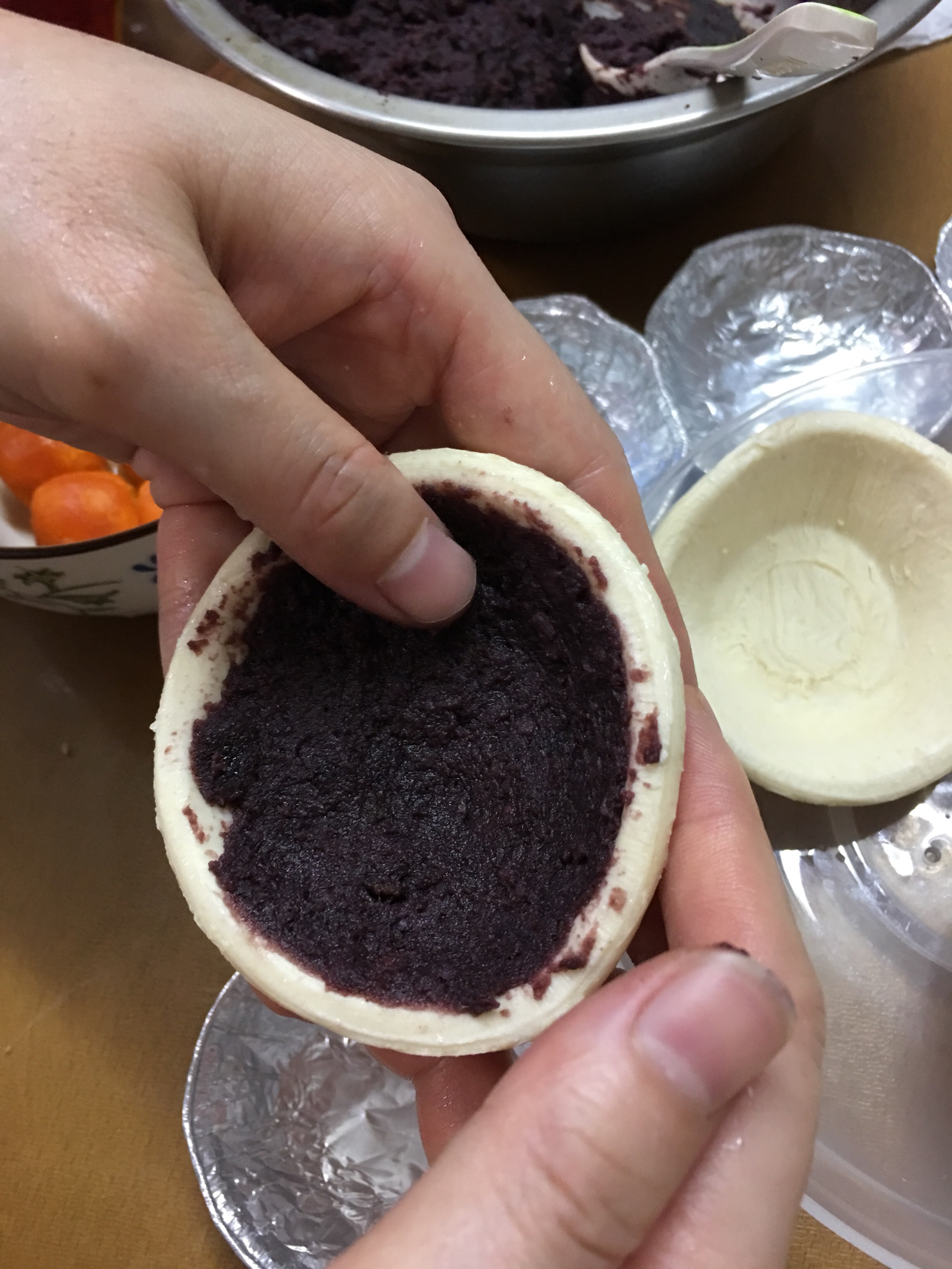 紫薯蛋黄酥的做法 步骤8