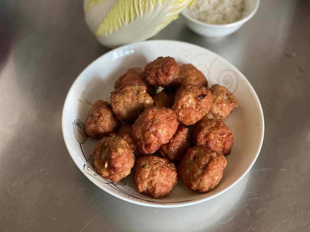 酥炸肉丸