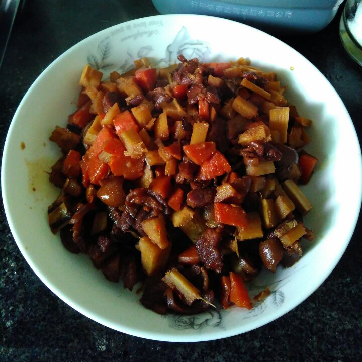 暖身广式羊肉煲