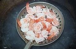 沸腾水煮豆花虾的做法 步骤7
