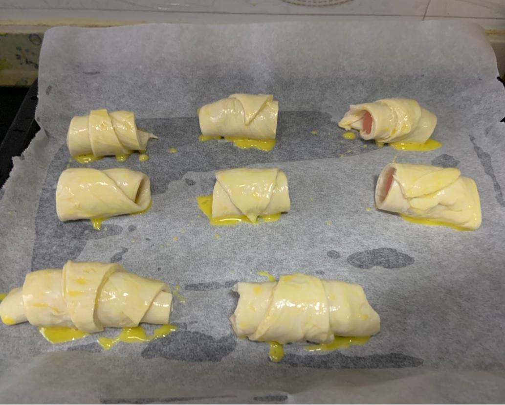 手抓饼版可颂火腿卷