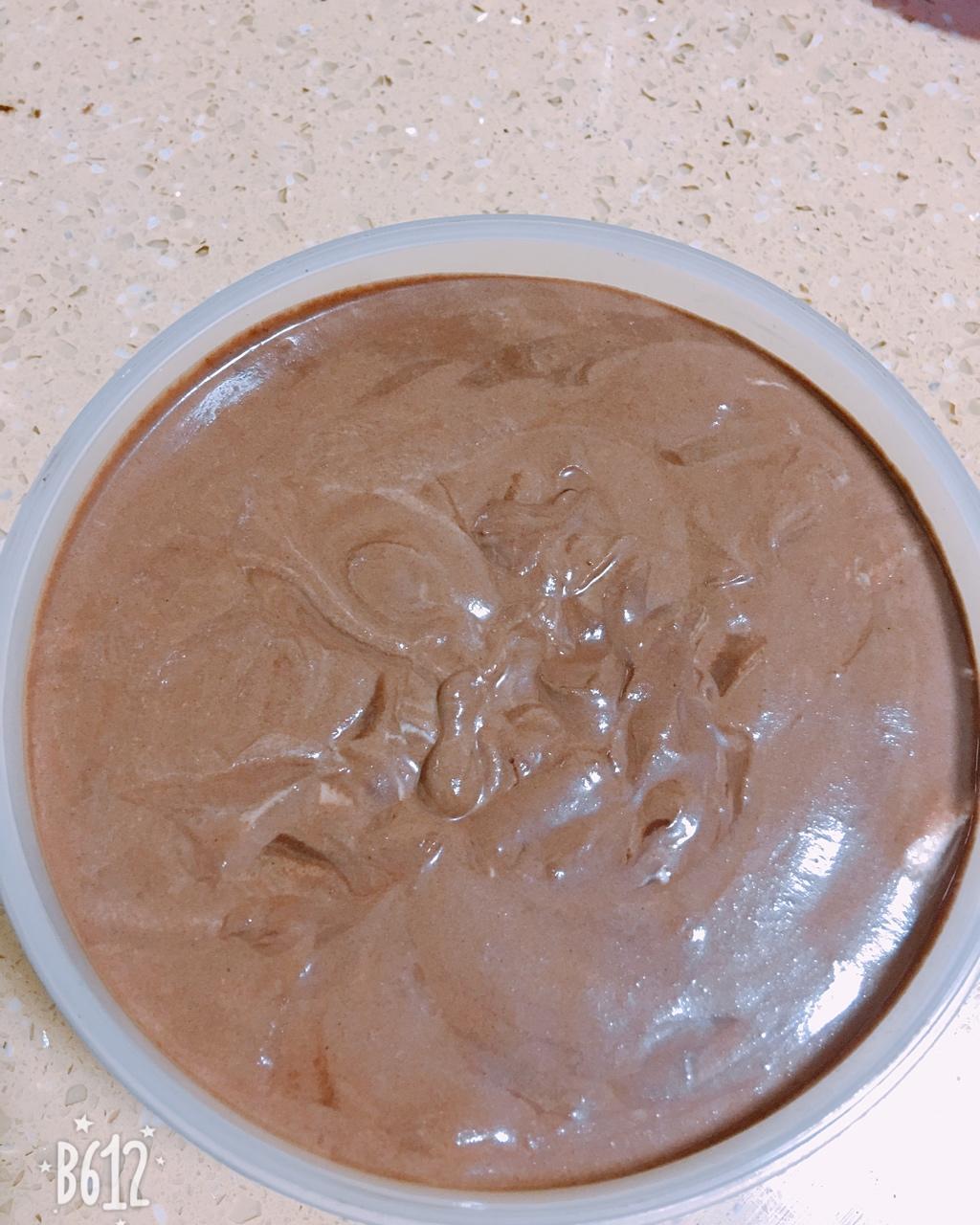 黑巧克力冰淇淋