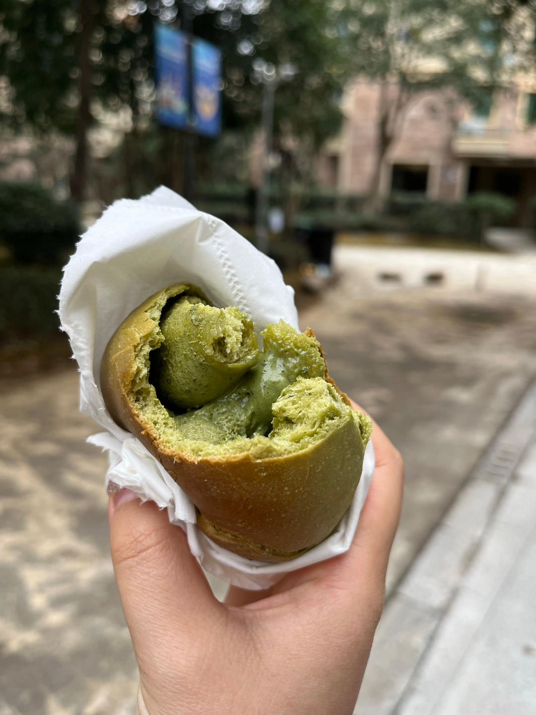 双重抹茶奶酥贝果