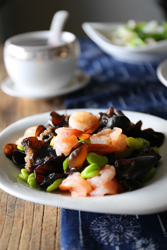 蚕豆木耳炒虾仁