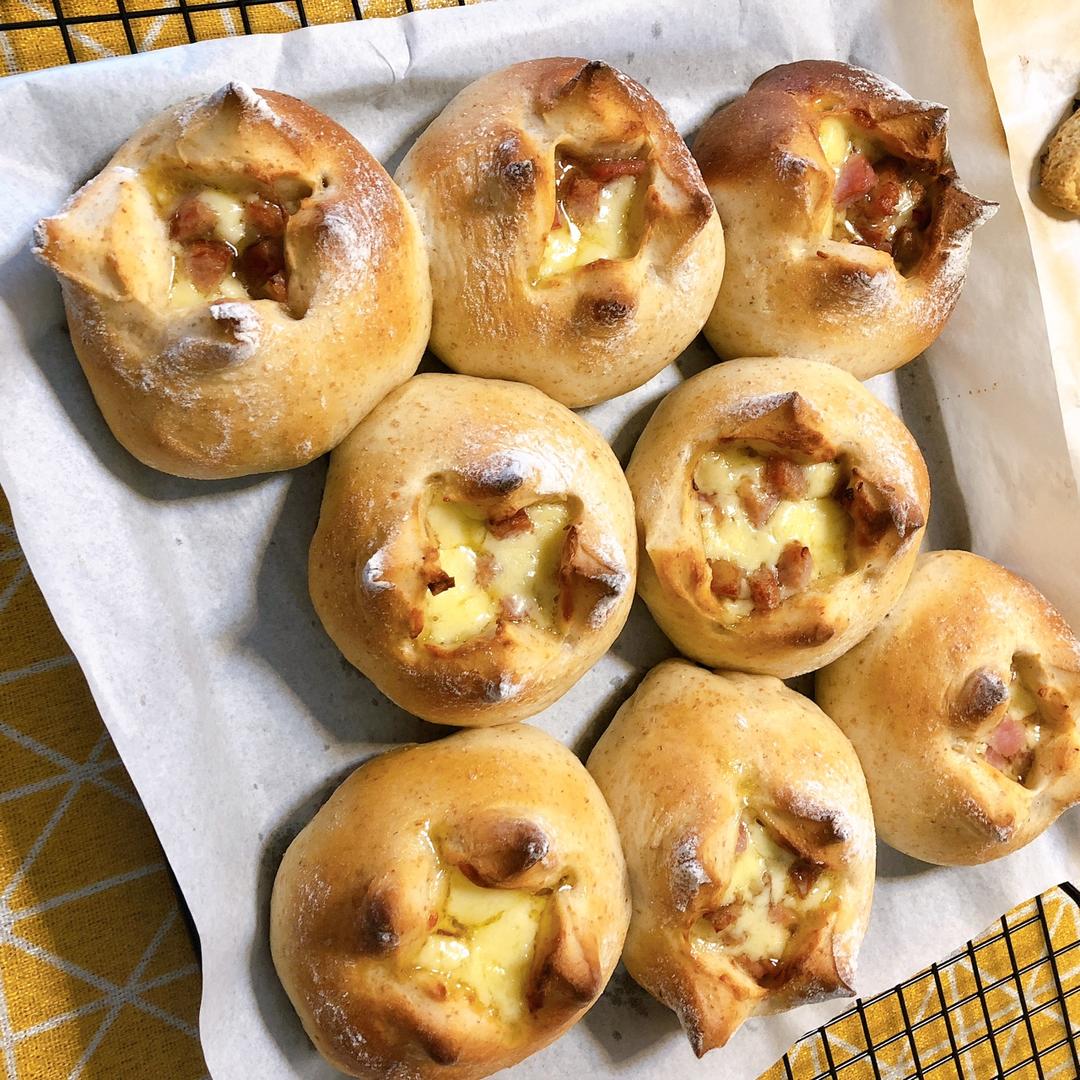 全麦芝士熔岩面包