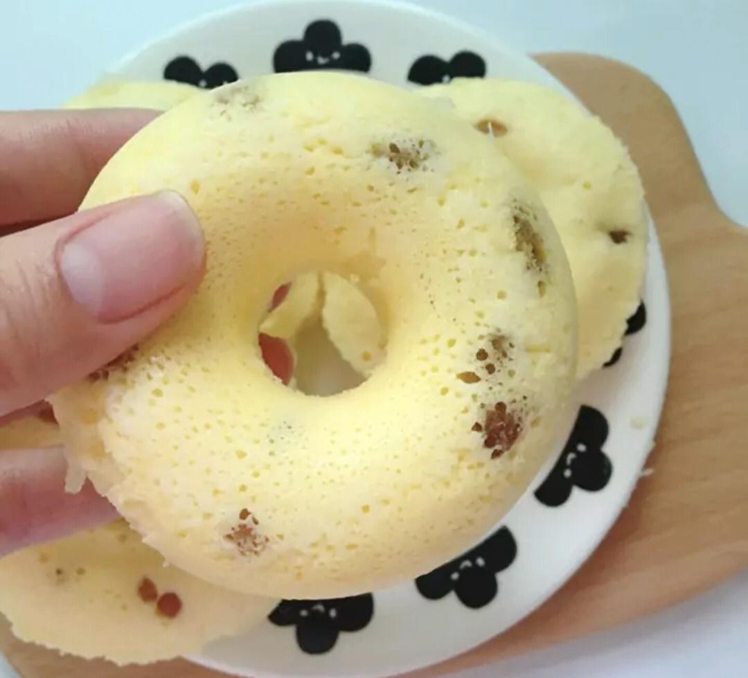 不一样的甜甜圈🍩，甜甜圈蒸糕的做法