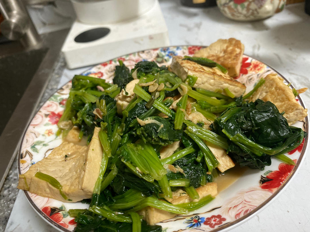 菠菜炖豆腐