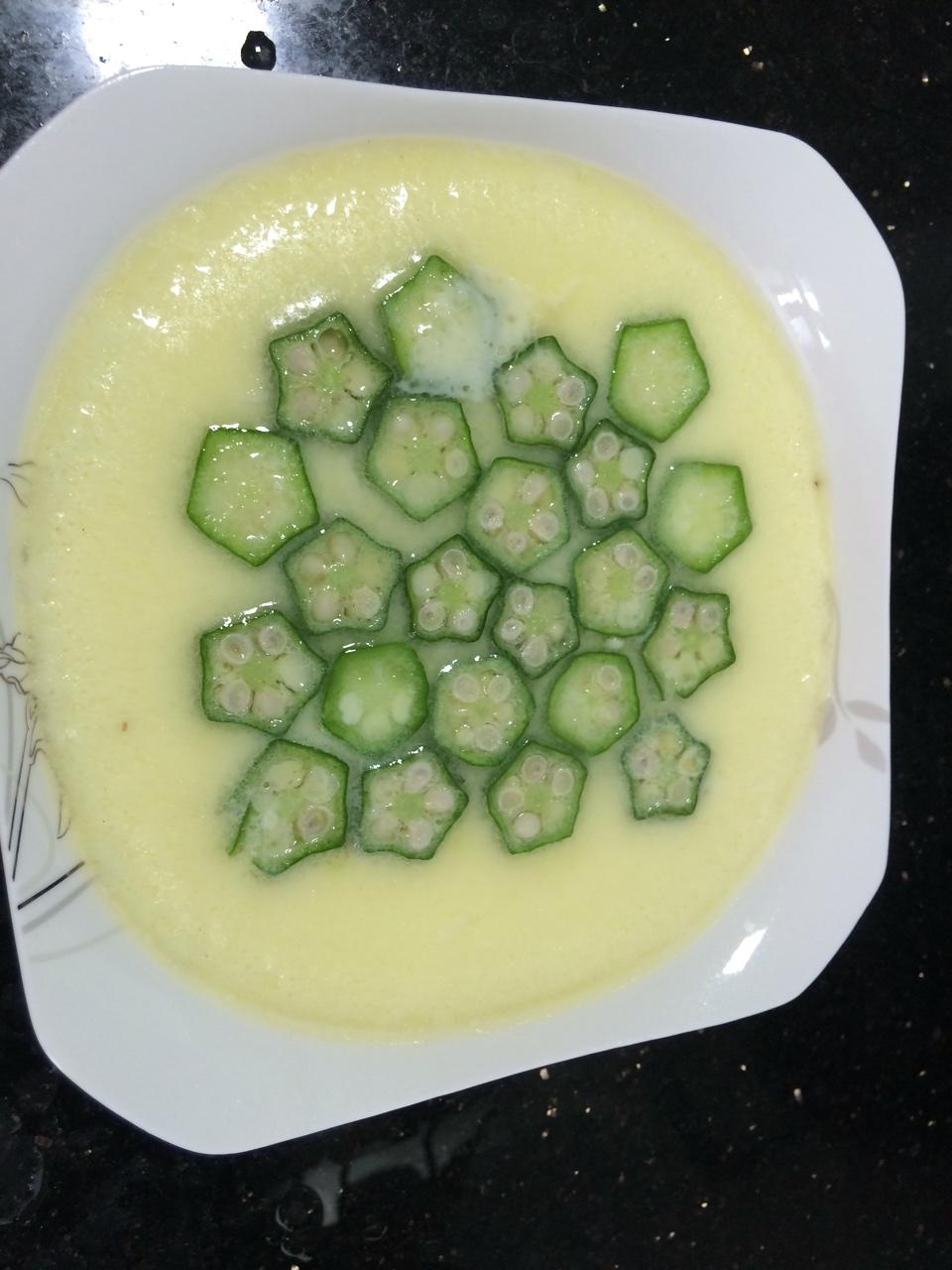 颜值控-做一朵开在碗里的花秋葵蒸水蛋