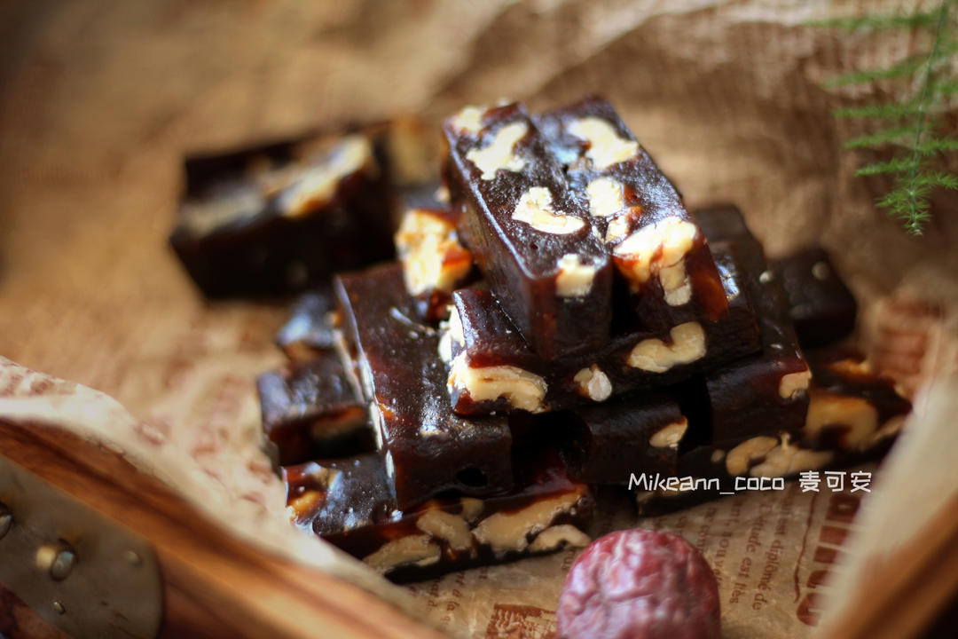 桂圆红枣核桃糕