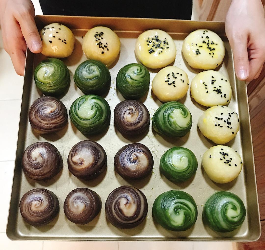 蛋黄酥~紫薯、抹茶、原味~花好月圆，中秋快乐~内附一次做六色蛋黄酥方法~
