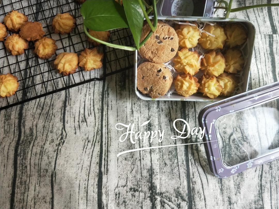 没有黄油也同样做出香酥不腻，花纹立体清晰的曲奇