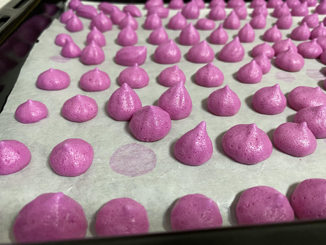 百分之九十九成功的专业版火龙果溶豆做法附蛋白霜打发视频