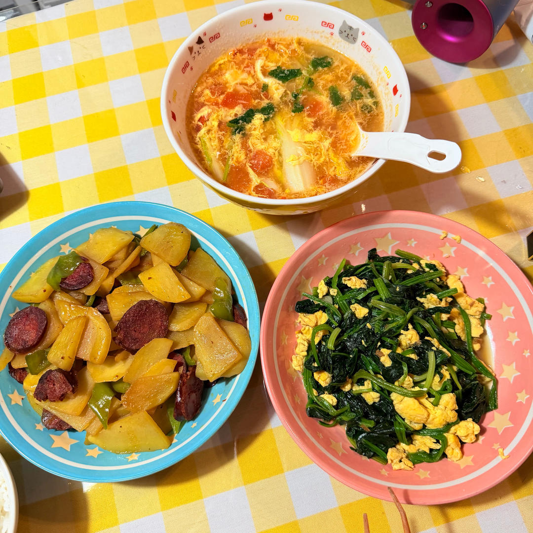 四川腊肠炒土豆片