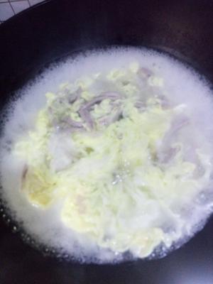 香菇油菜肉丝汤的做法 步骤7