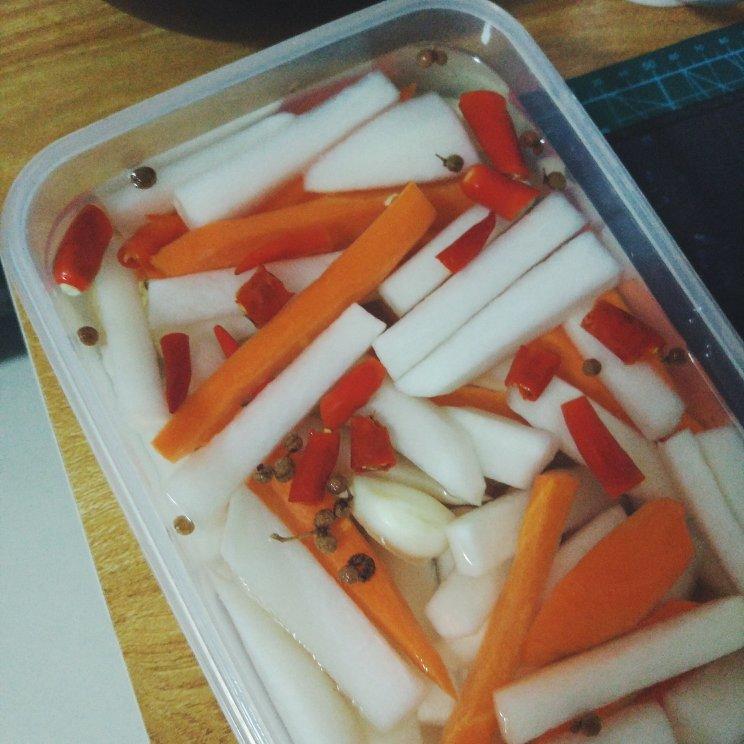 腌酸萝卜