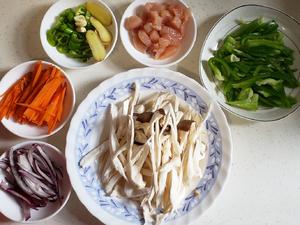 鸡肉杏鲍菇炒时蔬的做法 步骤1