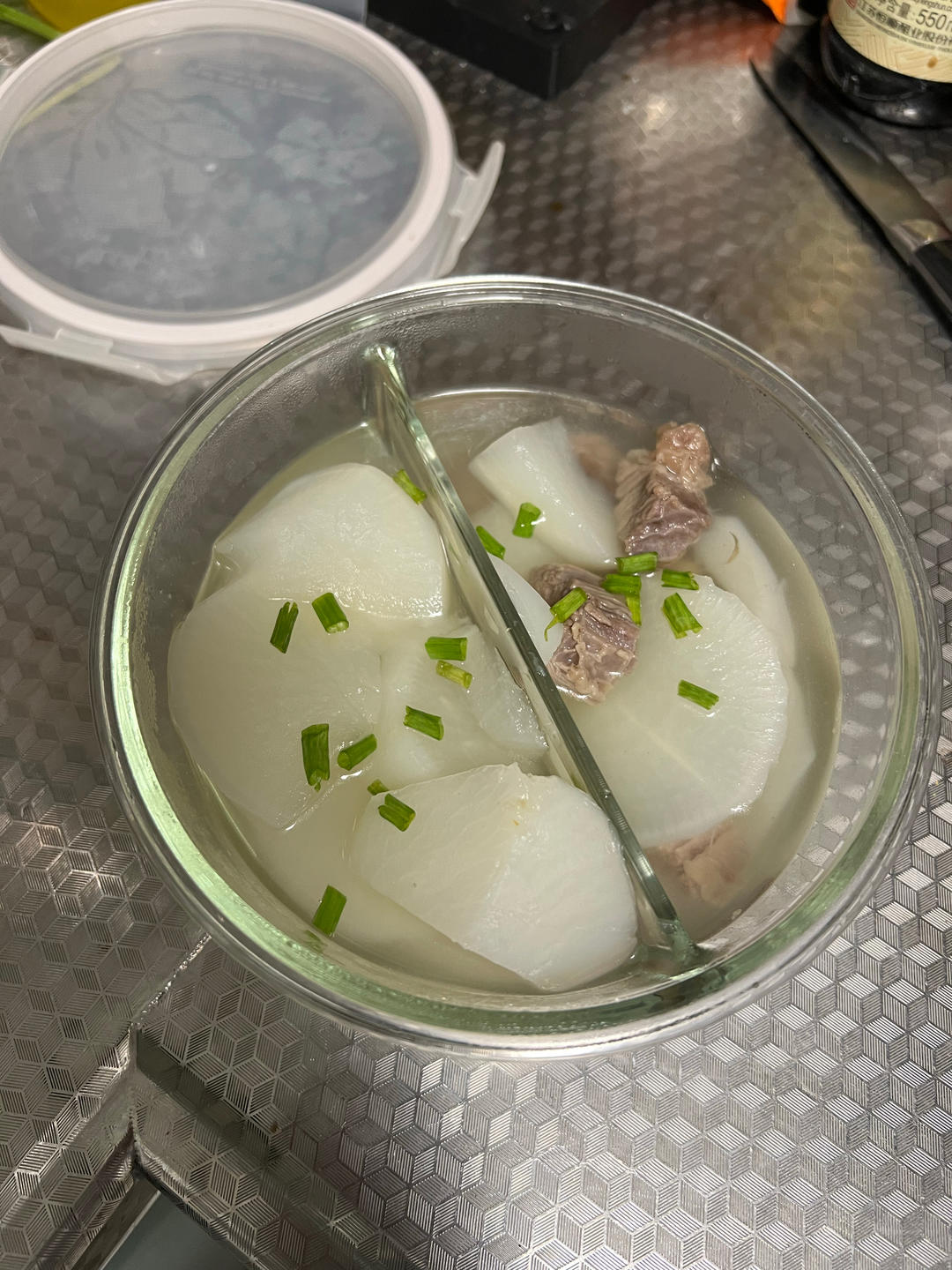 低脂肪高营养的牛肉萝卜汤