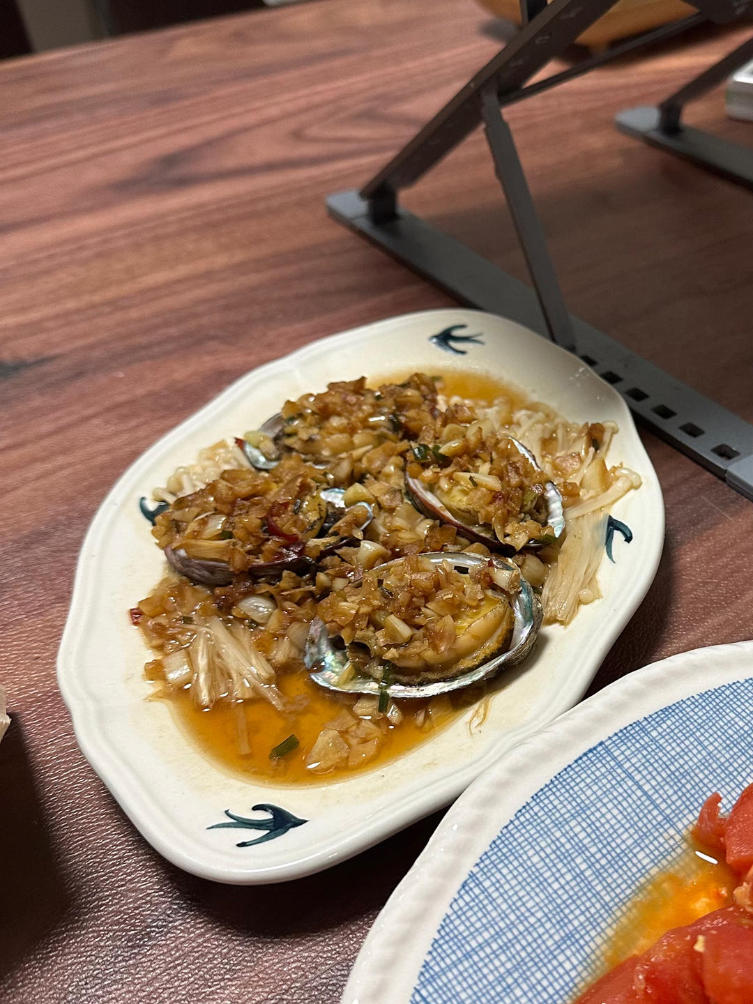 家人连蒜末都不放过的蒜蓉鲍鱼