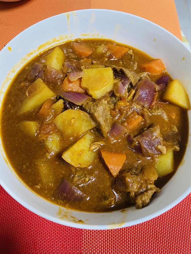 番茄土豆胡萝卜牛腩（牛肉鲜嫩的独家秘诀）