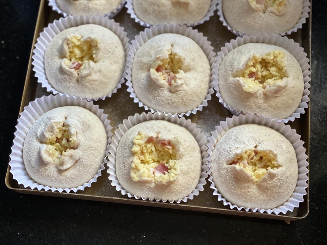 全麦芝士熔岩面包