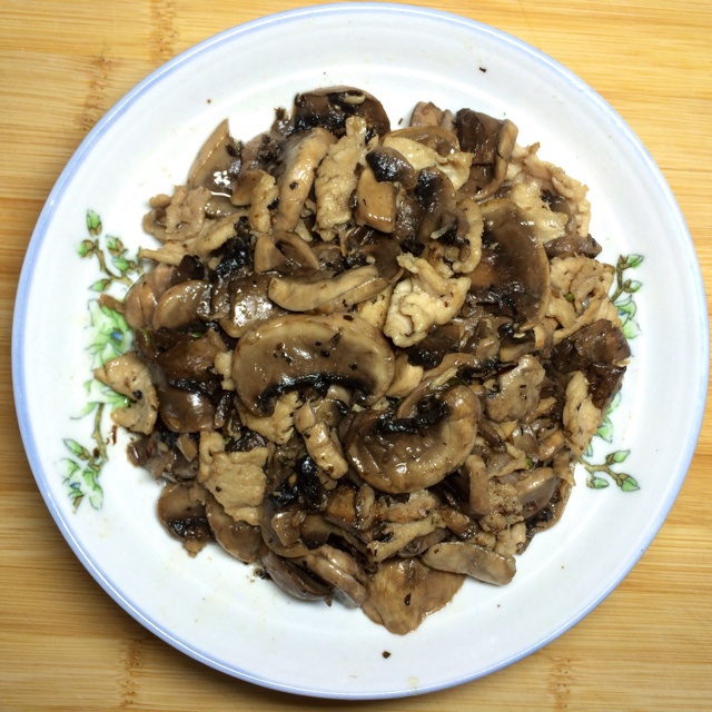 蘑菇炒肉片