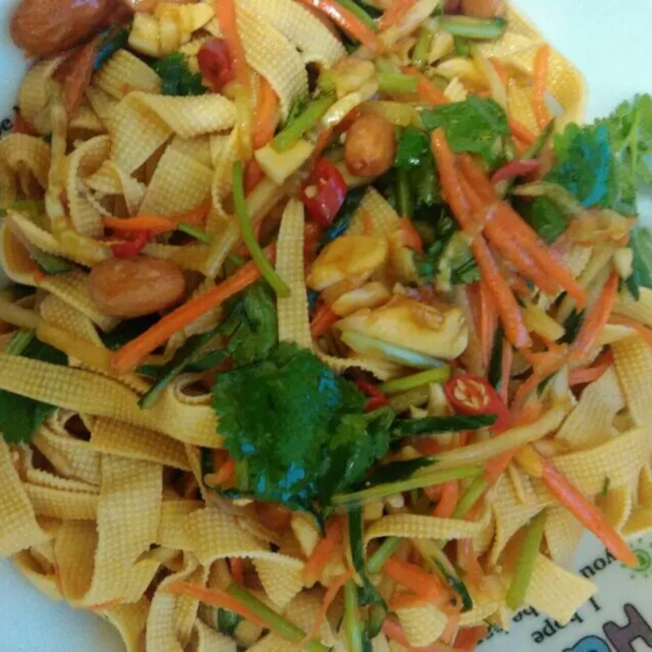 凉拌豆腐皮