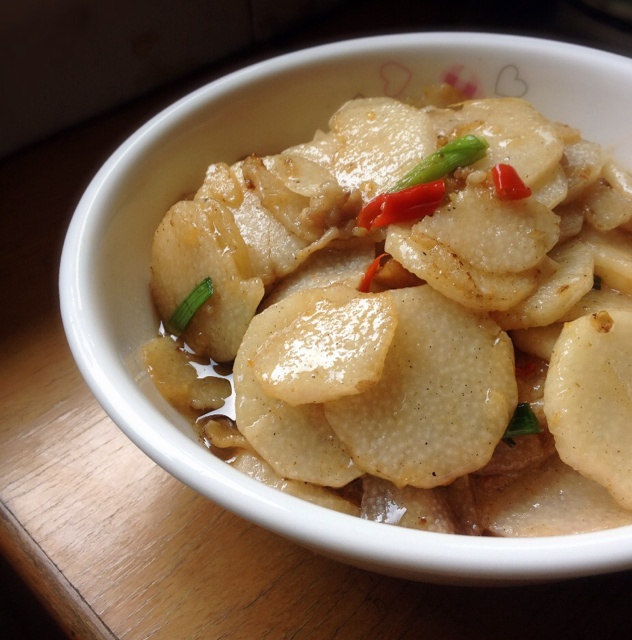 我最爱甜食做的山药炒肉片