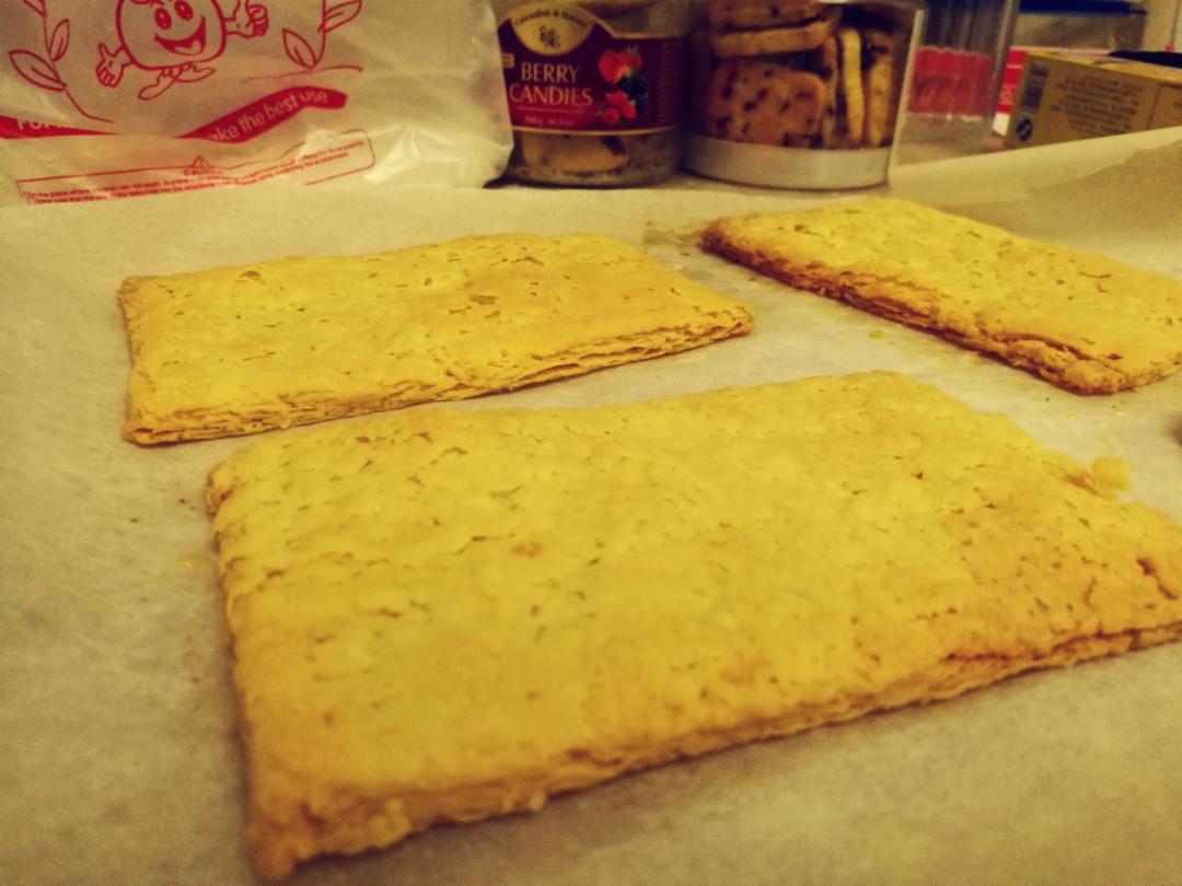 【君之】拿破仑酥（含千层酥皮、蛋糕片、奶油霜详细做法）