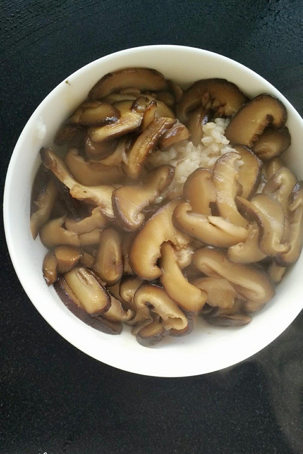 香菇油饭