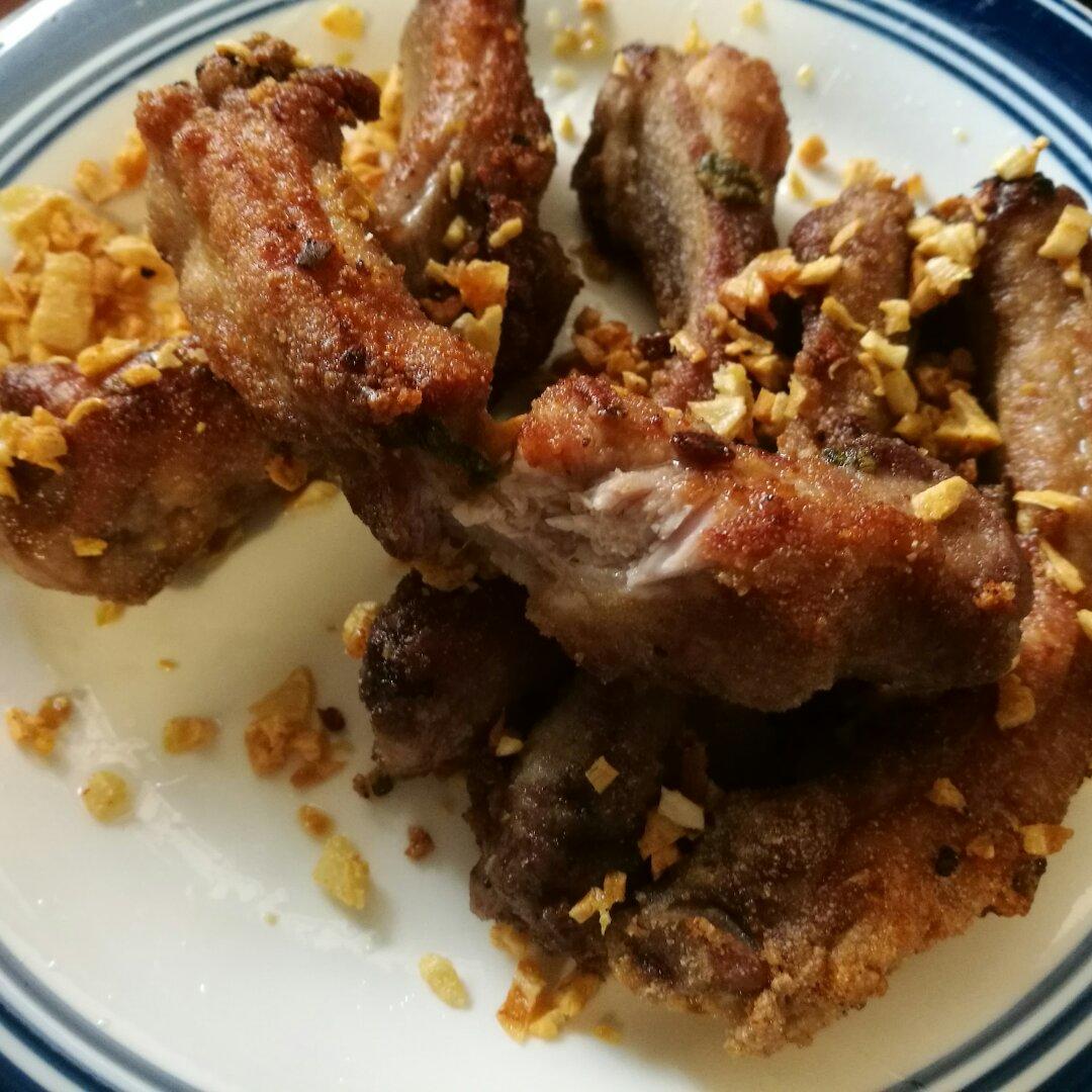 金牌蒜香排骨