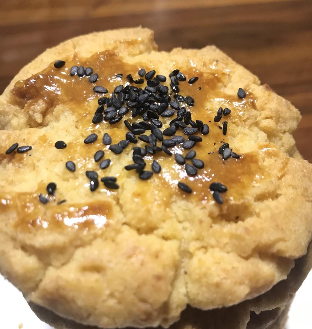 轻轻一按就碎掉的原味桃酥（不输猪油版）