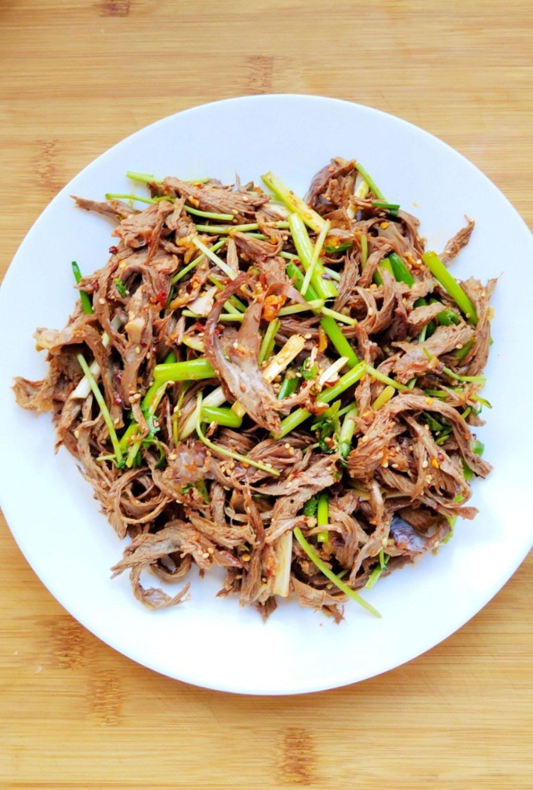 手撕猪心拌香葱