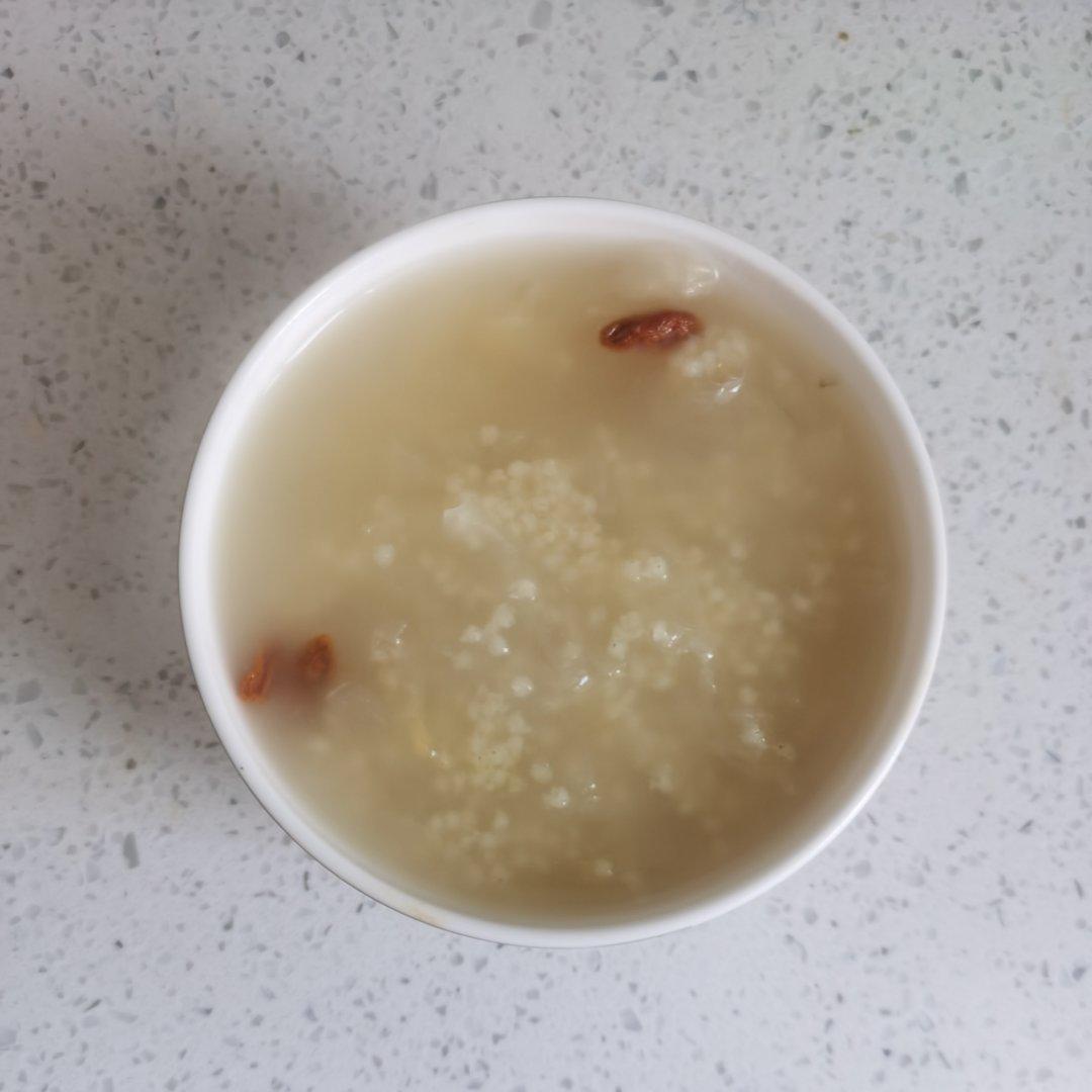小米银耳粥