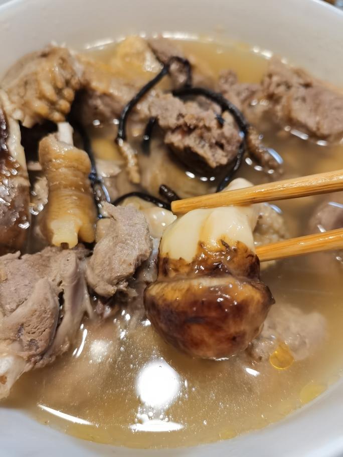 松茸冬虫夏草炖鸭
