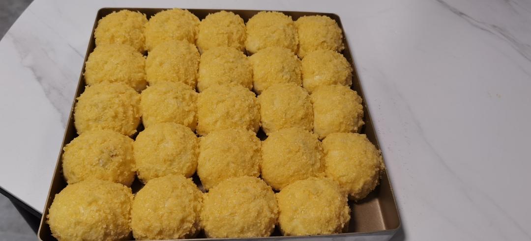 波兰种椰蓉餐包（28*28方盘）面包机就能实现拉丝！总结面包制作关键经验！