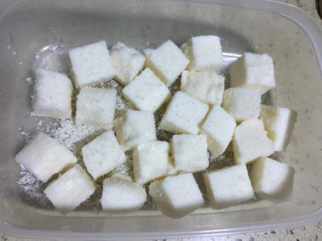 太棒啦！1个方子，做出2道口味一流的甜品！——椰奶小方&炸鲜奶