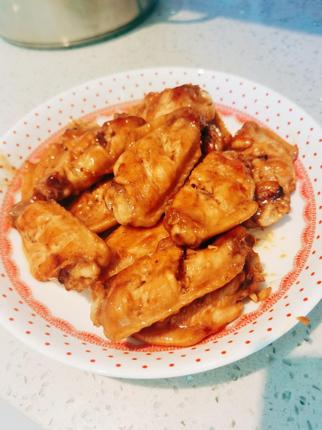 蒜香蚝油鸡翅中