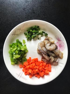 "黑暗料理"の紫菜炒饭的做法 步骤1