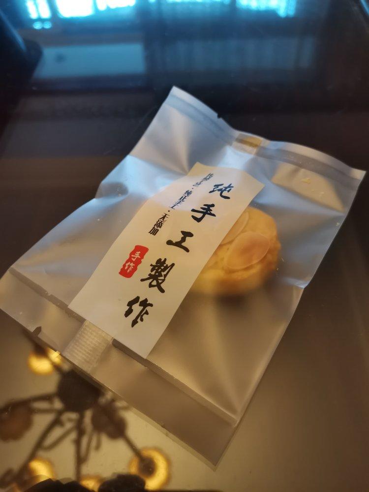 酥的掉渣的杏仁曲奇饼干